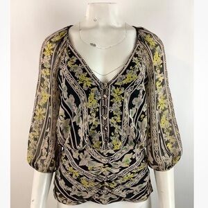 Diane Von Furstenberg Sz 8 100% Silk Chiffon V Neck Floral Blouse Buttoned